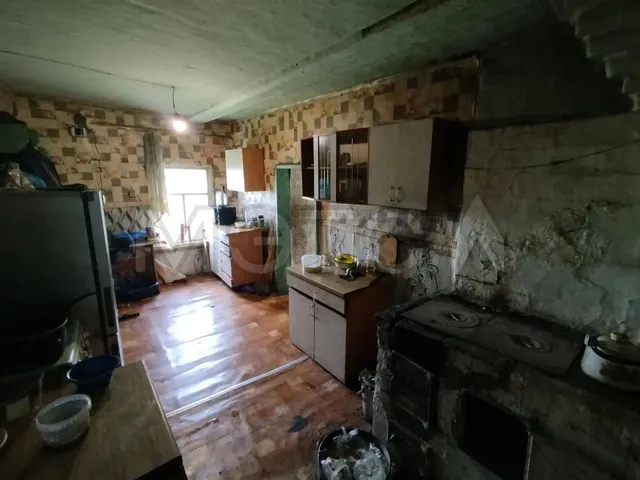 Дом 29,8 кв.м. и земельный участок 2400 кв.м. в Кемеровской обл.