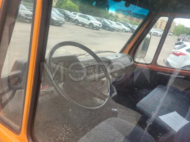 Грузовой автомобиль Мерседес-Бенц 310 D, 1990 года