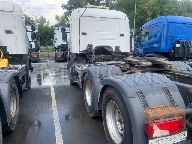 Грузовой тягач седельный Scania P400 CA6X4HSZ, 2014 года
