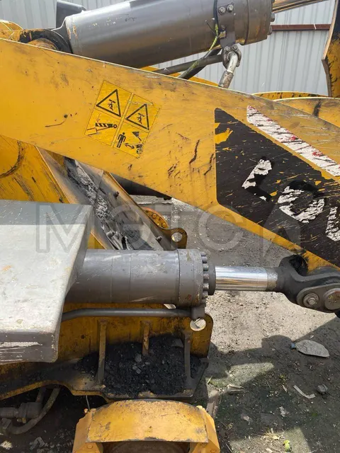 Фронтальный погрузчик LOVOL FL956H, 2020 года