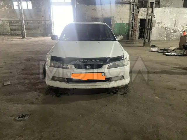Isuzu Aska, 2001 года, 140 лс, 300000 км, АКПП
