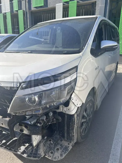 Toyota Voxy, 2015 года, 152 лс, 199901 км, АКПП