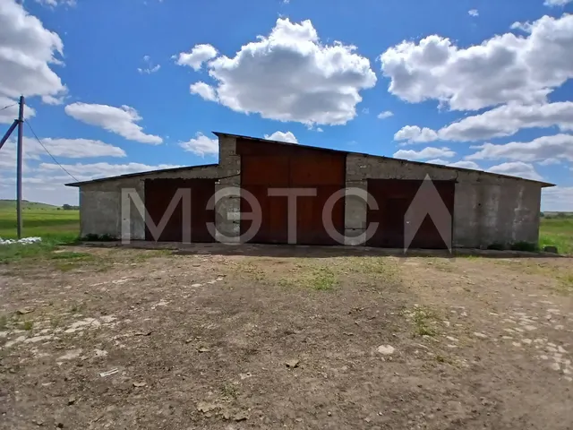 Здание 1970 кв.м. и земельный участок 2410+/-31 кв.м. в Волгоградской обл.