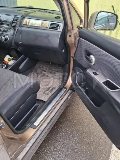 Nissan Tiida, 2008 года, 110 лс, 300000 км