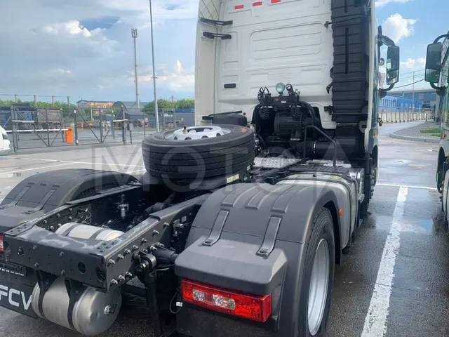 Седельный тягач Dongfeng GX 4x2, 2024 года