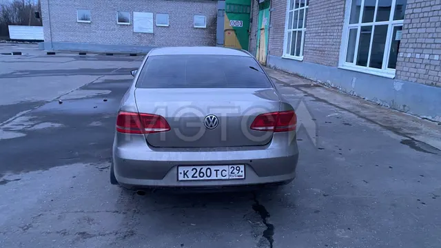 Volkswagen Passat, 2012 года, 122 лс, 199500 км, АКПП
