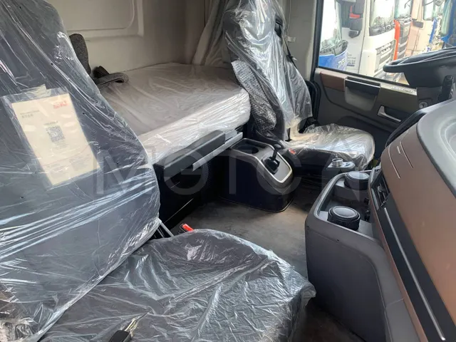 Седельный тягач Dongfeng GX 4x2, 2023 года