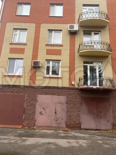 Гараж 36,2 кв.м. и 378/10000 доли земельного участка в Ульяновске