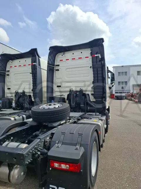 Седельный тягач Dongfeng KX 4x2, 2023 года