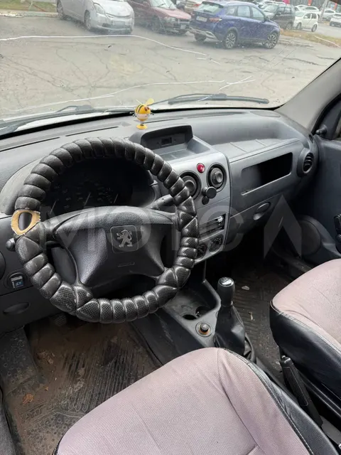Peugeot Partner, 2010 года, 75 лс