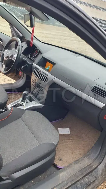 Opel Astra, 2014 года, 140 лс, 164120 км, АКПП