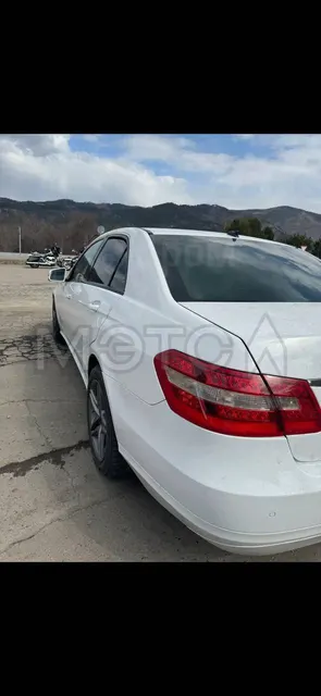 Mercedes-Benz E-Класс, 2009 года, 136 лс, 235353 км, АКПП