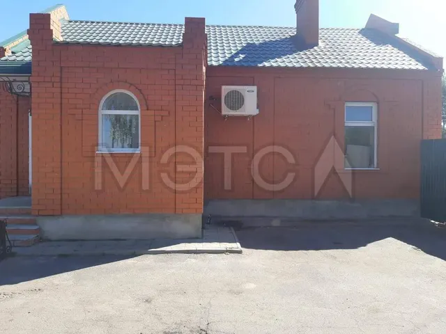 Здание 57,3 кв.м. и земельный участок 307 кв.м. в Воронежской обл.
