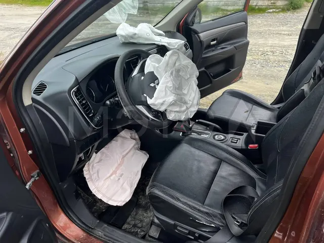 Mitsubishi Outlander, 2012 года, 146 лс, 250000 км
