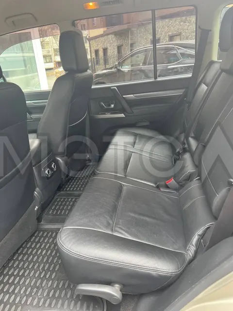 Mitsubishi Pajero, 2017 года, 174 лс, 232000 км, полный привод, АКПП