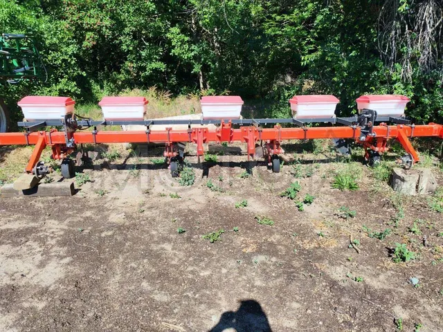 Культиватор междурядной обработки КРН-5,6 (8х70)