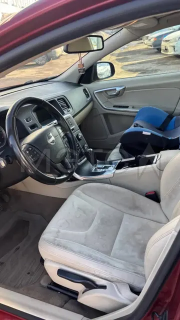 Volvo S60, 2011 года, 179 лс