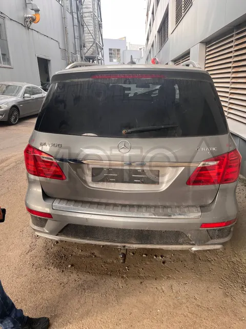 Mercedes-Benz GL-Класс, 2014 года, 435 лс, 129000 км, полный привод, АКПП