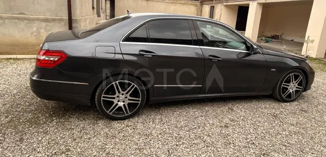 Mercedes-Benz E-Класс, 2009 года, 184 лс, 300000 км, АКПП