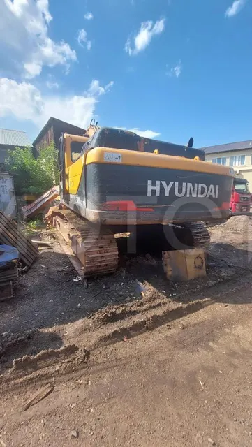 Экскаватор HYUNDAI R300LC-9SH, 2012 года