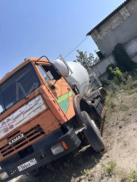 Автобетоносмеситель (миксер) КАМАЗ 53229R69361N, 2006 года