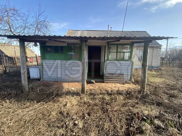 Дом 47 кв.м. и земельный участок в Саратовской обл.