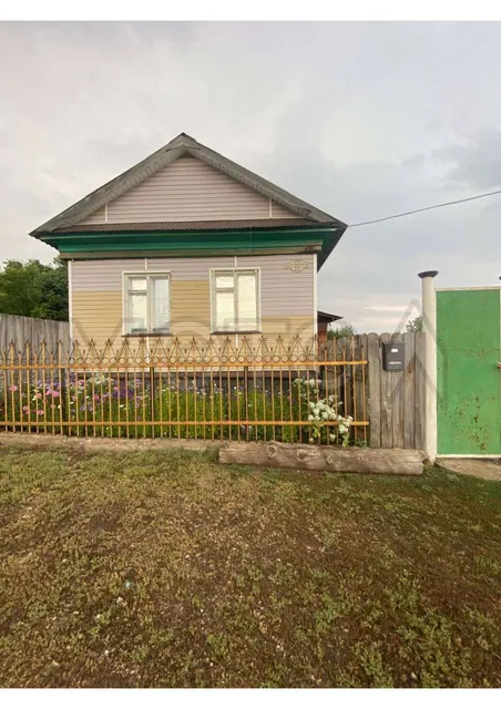1/2 доля дома и 1/2 доля земельного участка в Оренбургской обл.