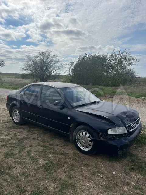 Audi A4, 1999 года, 101 лс, 330000 км
