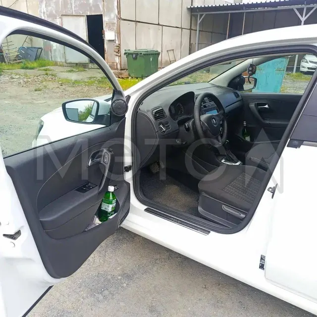 Volkswagen Polo, 2017 года, 110 лс, 172490 км, АКПП