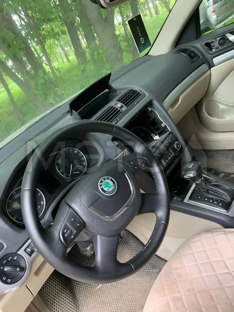 Skoda Octavia, 2009 года, 102 лс, 300000 км, АКПП