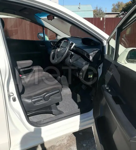 Honda Freed, 2012 года, 118 лс, 199540 км, АКПП