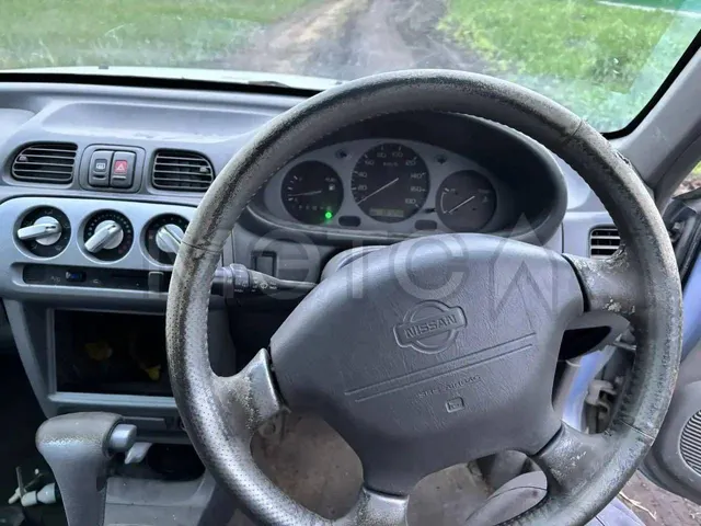 Nissan March, 2000 года, 60 лс, 175 000 км, АКПП