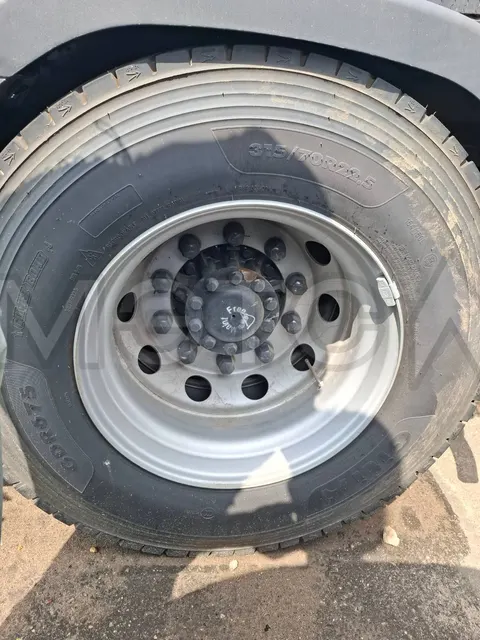 Седельный тягач Dongfeng KX 4x2, 2023 года