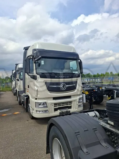 Седельный тягач Dongfeng KX 4x2, 2023 года