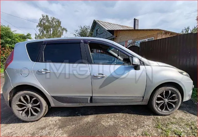 Renault Scenic, 2010 года, 106 лс, 220596 км