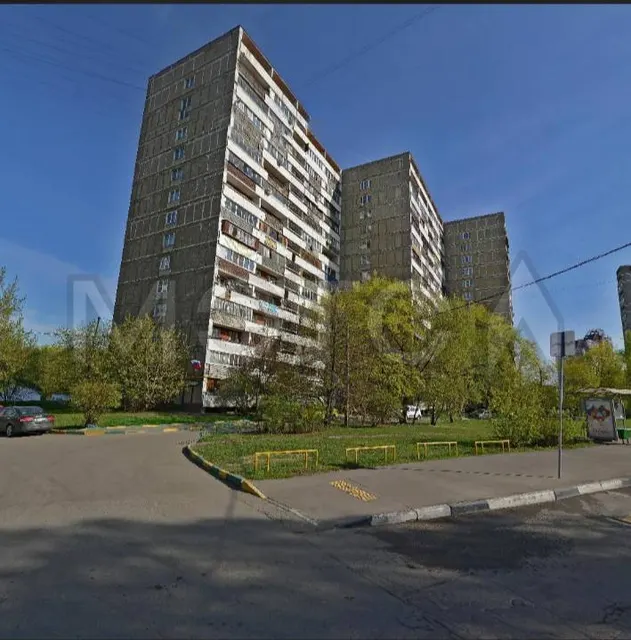 106/942 доли квартиры в Москве