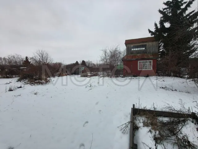 Здание 15,4 кв.м и земельный участок 600 кв.м в Омской обл.