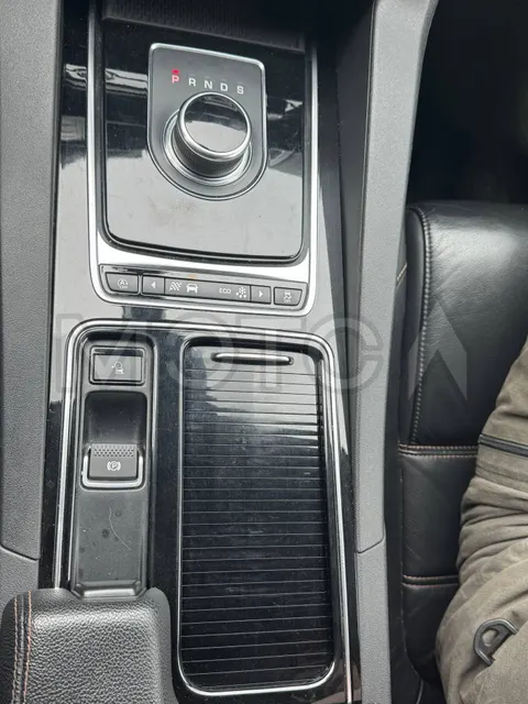 Jaguar F-Pace, 2018 года, 250,2 лс, 127746 км, полный привод, АКПП