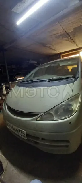 Toyota Estima, 2001 года, 160 лс