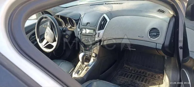 Chevrolet Cruze, 2015 года, 141 лс