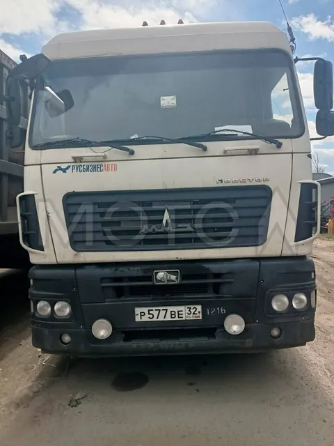 Грузовой седельный тягач МАЗ 5440В9-1420-031, 2017 года