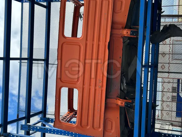Автозапчасти и сопутствующие товары