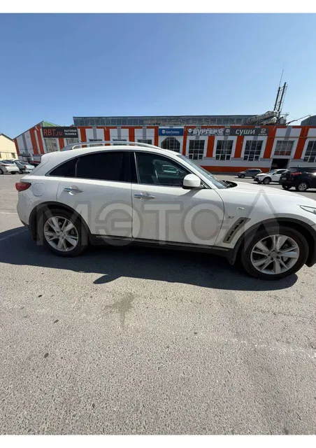 Infiniti QX70, 2017 года, 333 лс, 155526 км, полный привод, АКПП