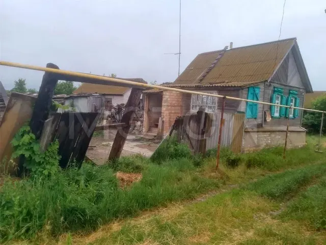 1/2 доля дома и 1/2 доля земельного участка в Волгоградской обл.