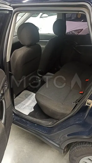 Ford Focus, 2004 года, 97 лс