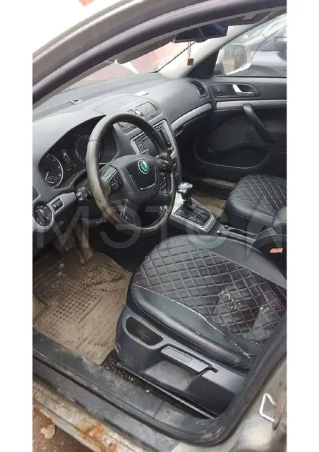Skoda Octavia, 2012 года, 102 лс, 290363 км, АКПП