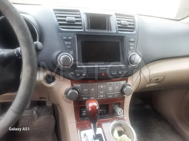 Toyota Highlander, 2013 года, 274 лс, 419707 км, АКПП