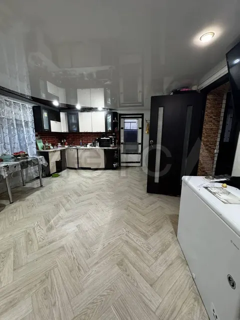 1/4 доли дома и 1/4 доли земельного участка в Саратовской обл.