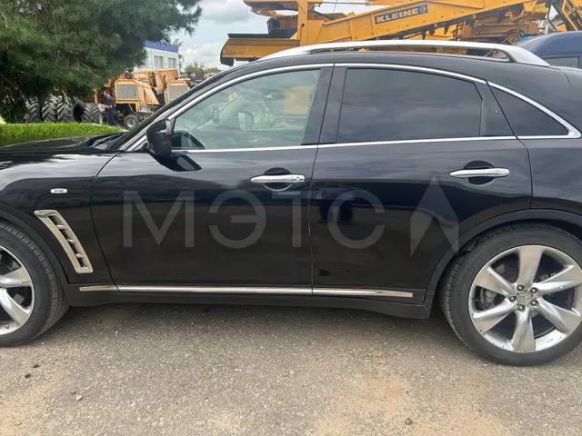 Infiniti FX37, 2011 года, 333 лс, 337117 км, полный привод, АКПП