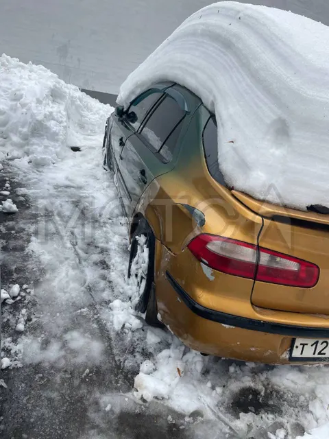 Renault Laguna, 2001 года, 120 лс